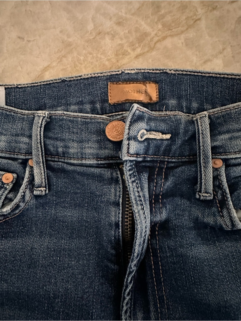 MOTHER Lil insider crop jeans